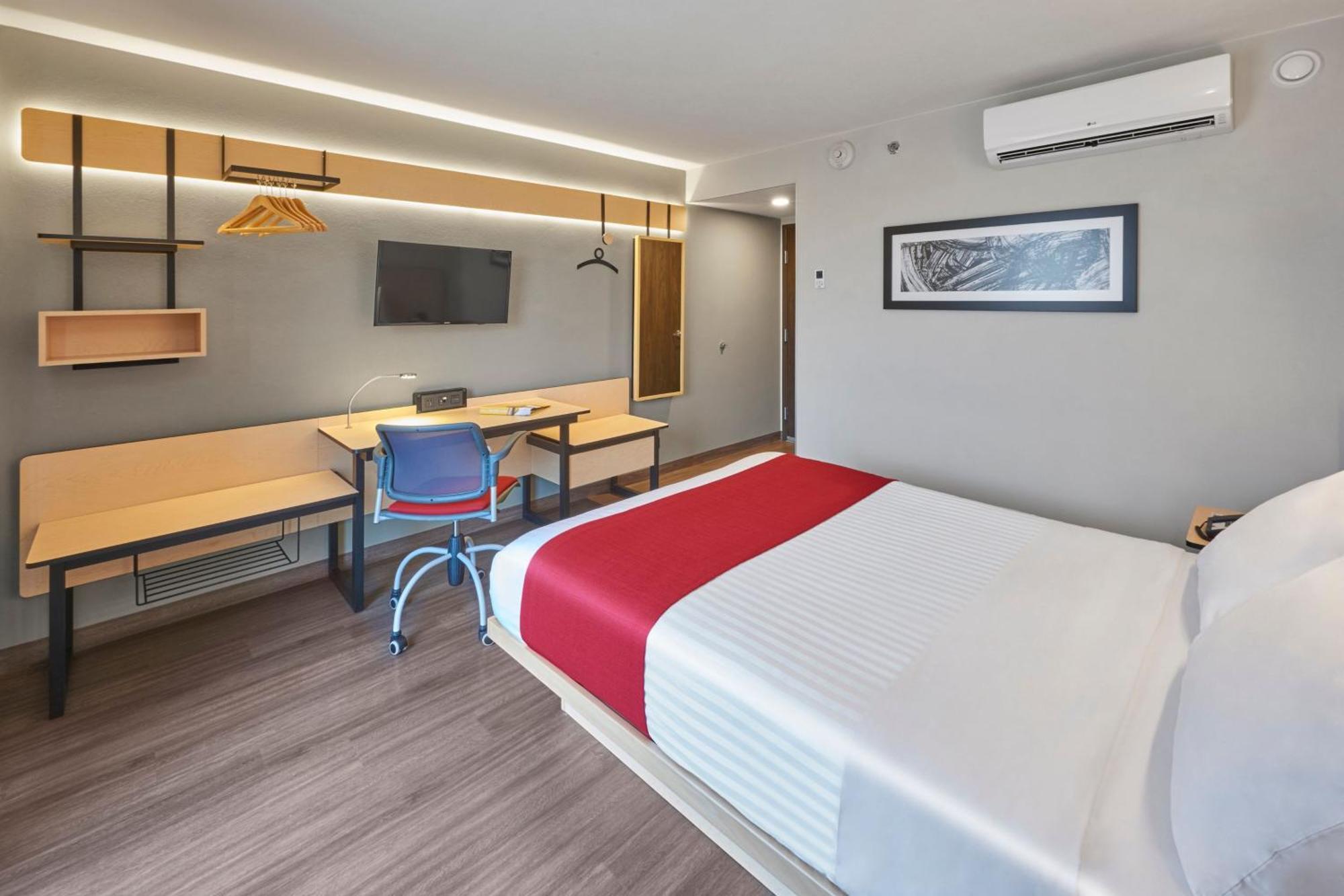 City Express By Marriott Chihuahua Bagian luar foto
