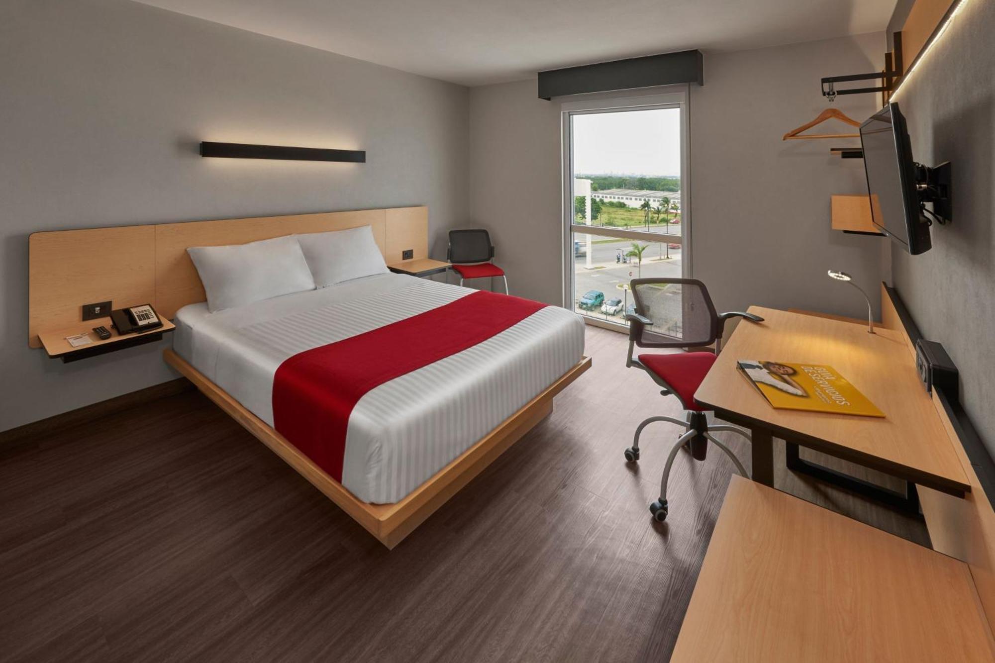 City Express By Marriott Chihuahua Bagian luar foto